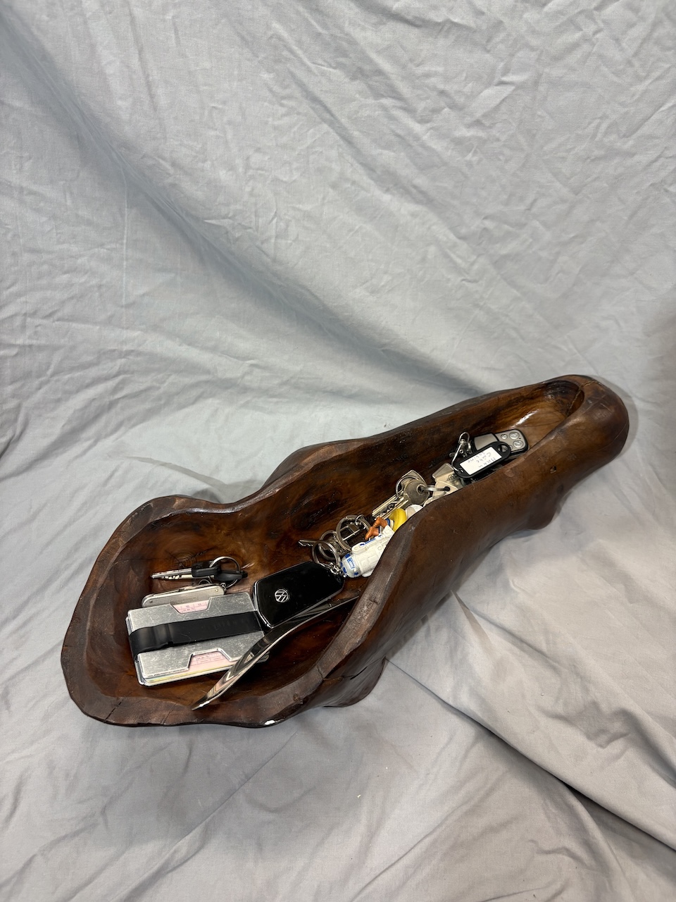 Schwere dunkle Holzschale aus Eiche, 47 cm